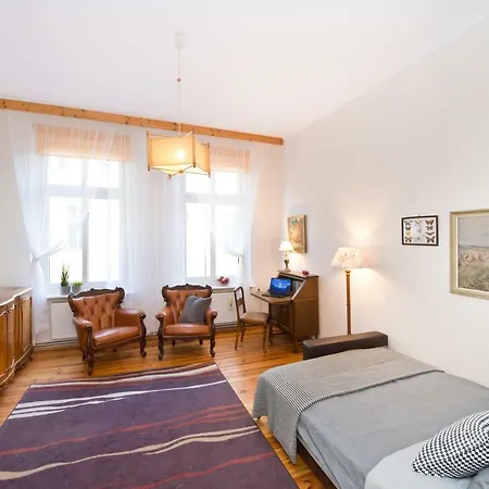 Stylish Grandic With Terrace In Center Next To The Beach. 아파트 소포트