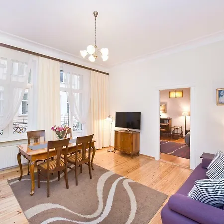 Stylish Grandic With Terrace In Center Next To The Beach. 아파트 소포트