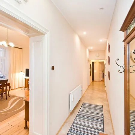 Stylish Grandic With Terrace In Center Next To The Beach. 아파트 소포트