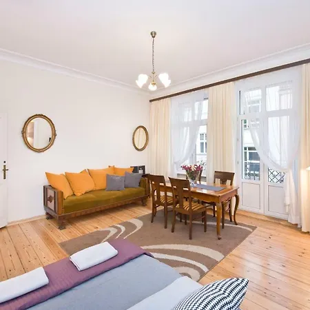 Stylish Grandic With Terrace In Center Next To The Beach. 아파트 *