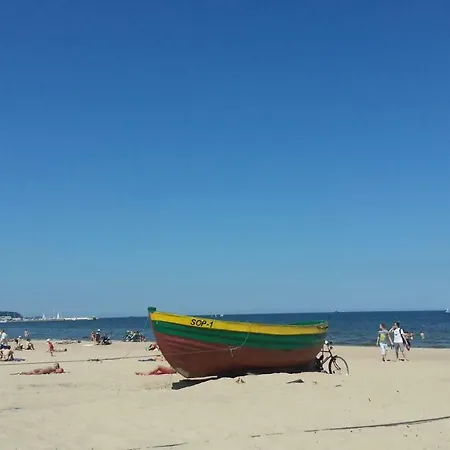 Stylish Grandic With Terrace In Center Next To The Beach. 아파트 소포트